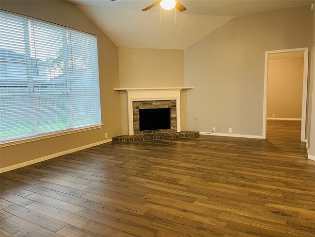 Building Photo - 20803 Lavenderwood Dr