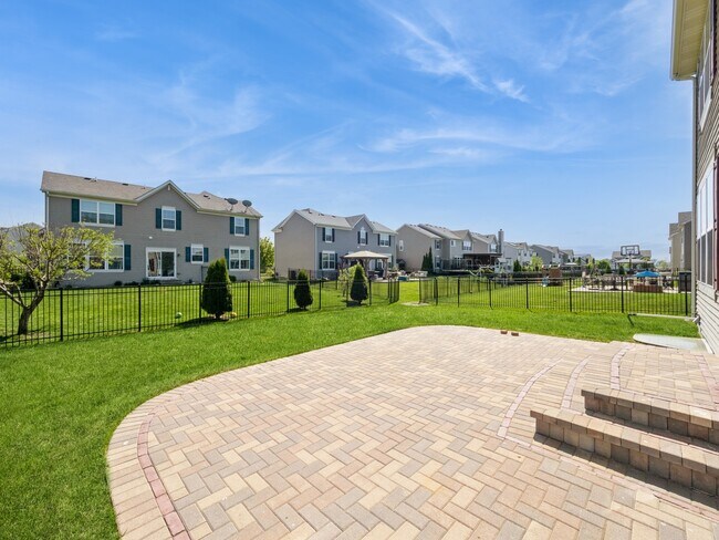 Building Photo - 12285 Ferris Ln