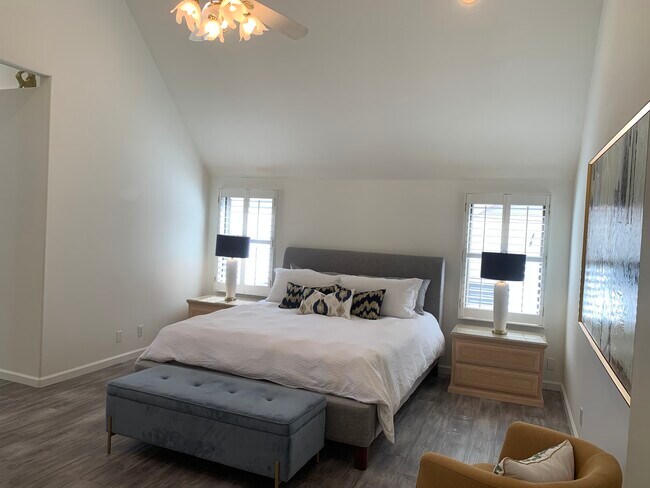 Master Bedroom - 7635 Draper Ave