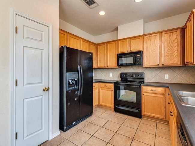 Building Photo - 6 Verde Ranch Loop