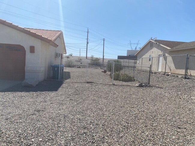 Building Photo - 1391 McCulloch Blvd S