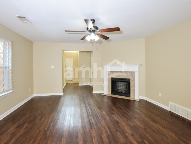 Building Photo - 10249 Sterling Ridge Dr