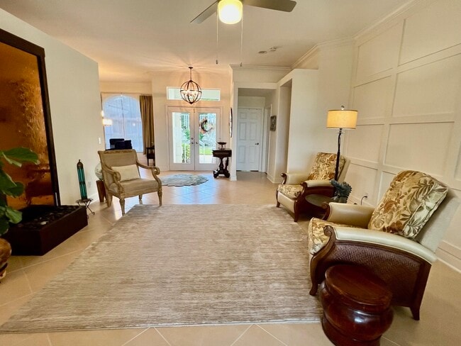 Building Photo - 4898 SW Lake Grove Cir