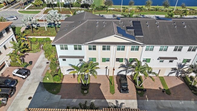 Building Photo - 12959 Alton Rd