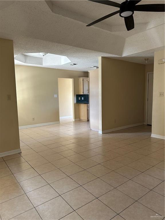 Building Photo - 35 Floresta St