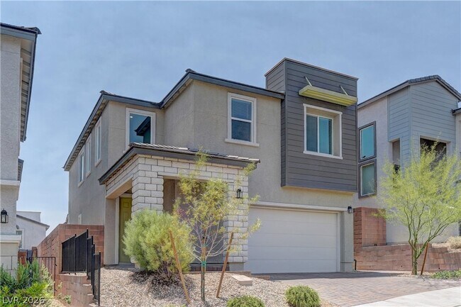 Building Photo - 10819 Far Country Ave