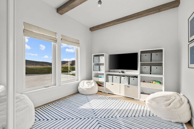 Building Photo - Stunning North Boise Foothills Home Availa...