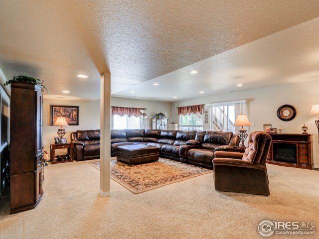 Building Photo - Executive Home in Liberty Ranch!