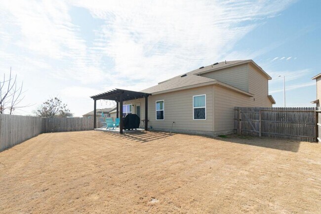Building Photo - 556 Long Leaf Dr