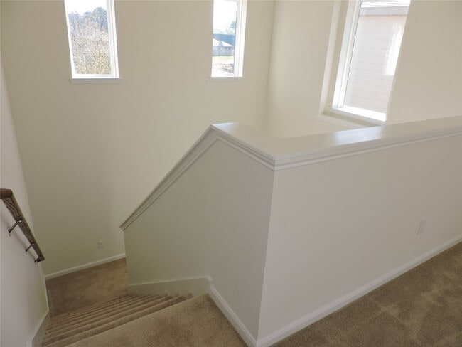 Building Photo - 1122 Epworth Ct.