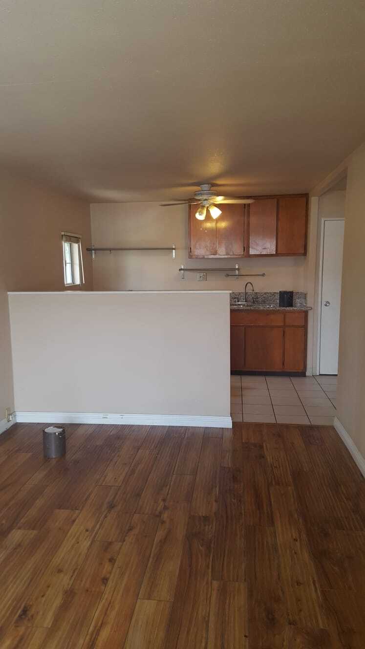Building Photo - 209 N Verdugo Rd