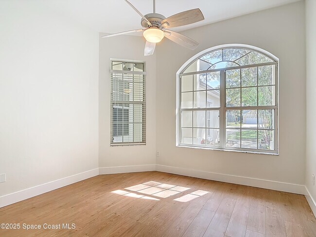 Building Photo - 1184 Athlone Way