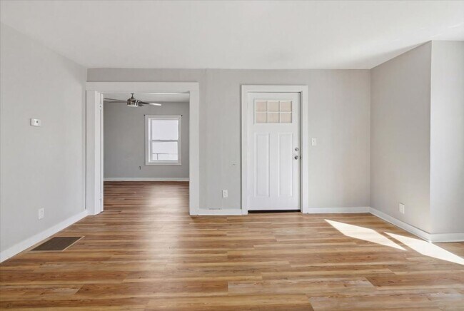 Building Photo - 1138 36th St