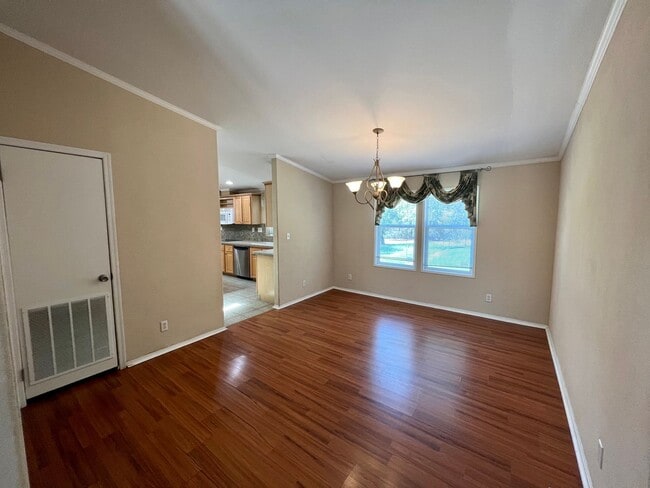 Building Photo - **APPLICATION RECEIVED** Live Large in This Beautiful Adkins Retreat!