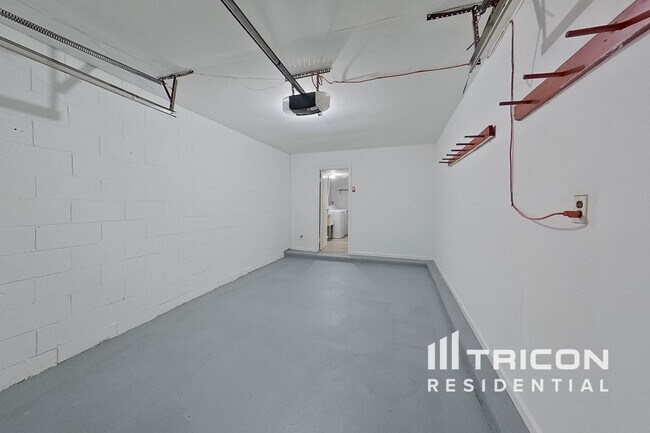 Building Photo - 22 Beaver Hill Rd