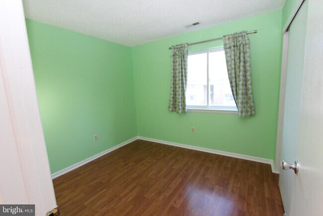 Building Photo - 7714 Tamarron Dr