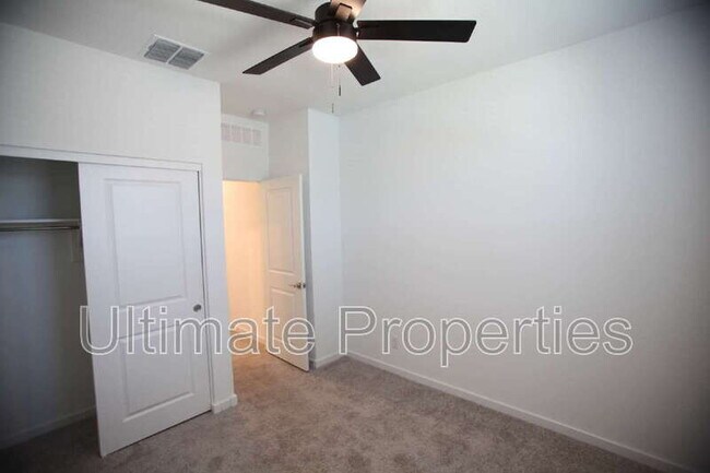 Building Photo - 25209 N 144th Dr