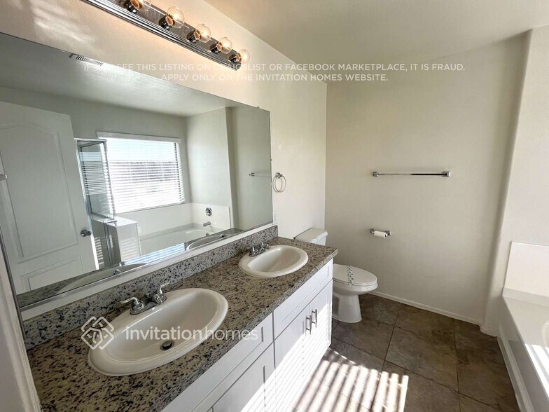 Building Photo - 17532 N 185th Ln