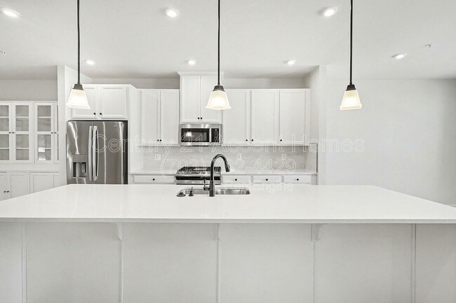 Building Photo - 1705 Dunnington Pl