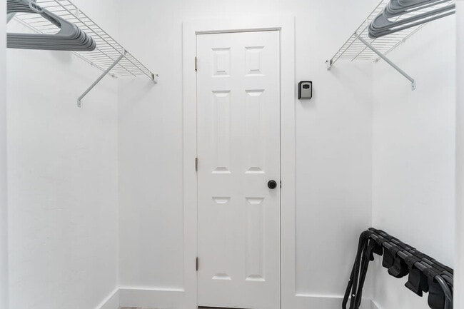 Building Photo - 2360 SW Archer Rd