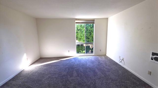 Building Photo - 6455 La Jolla Blvd