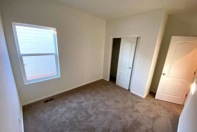 Building Photo - 9764 Chalkstone Ln