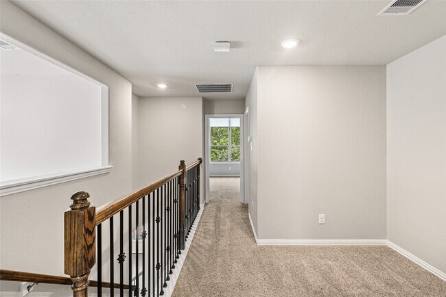 Building Photo - 134 Moon Dance Ct