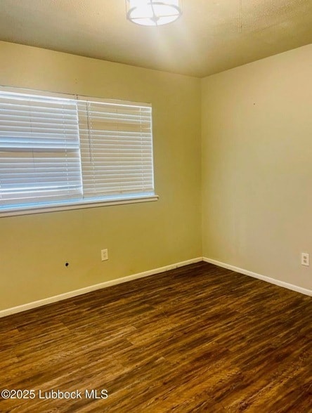 Building Photo - 3420 Bangor Dr