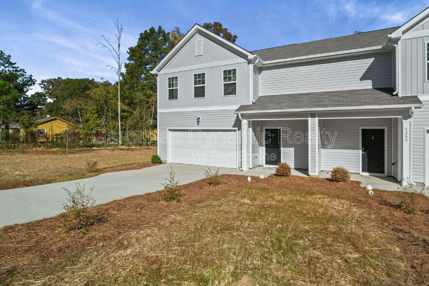 Building Photo - 3200 Polk and White Rd