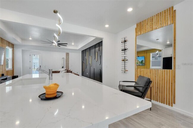 Building Photo - 6494 Rover Wy