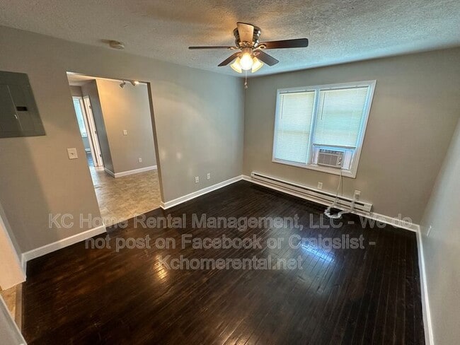 Building Photo - 901 N 16 St