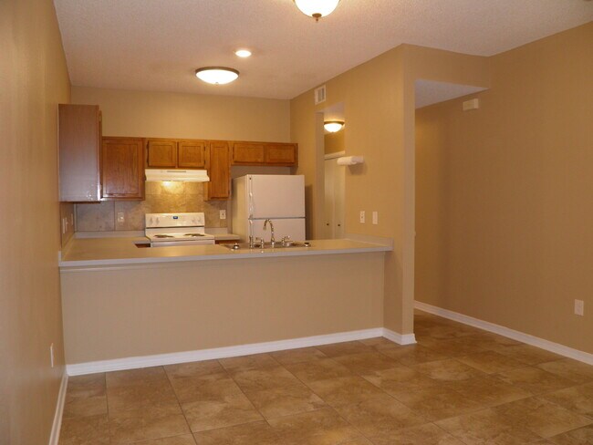 Primary Photo - 1843 Whispering Oaks Ln