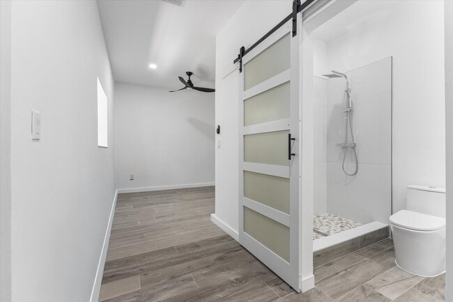 Building Photo - 8934 Emerson Ave