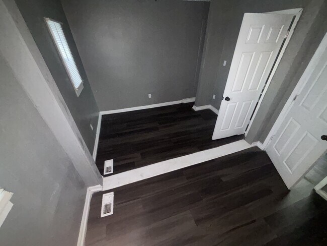 Building Photo - 346 Pittman St