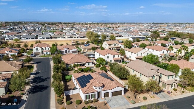 Building Photo - Stunning 4 bedroom, 3 bathroom home in the desirable community of Avian Trails!!