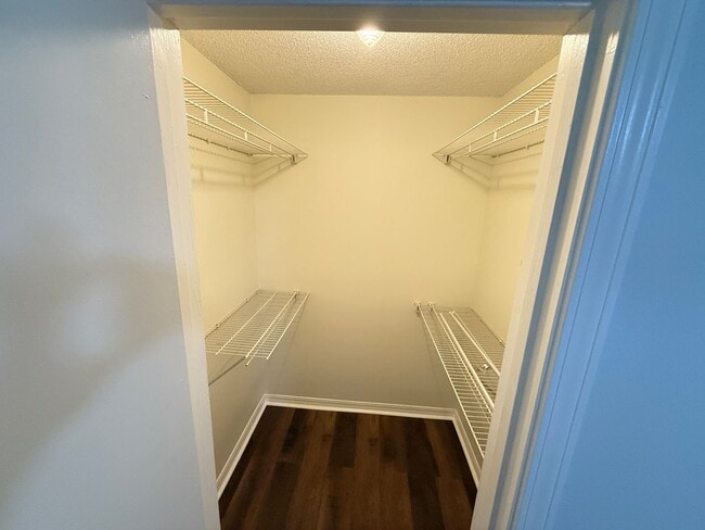Building Photo - 2BR/2BA House For Rent
