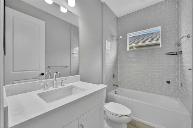 Building Photo - 10182 Crystal Isles Cir