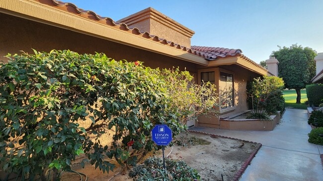 Primary Photo - Two bedroom, two bath on the 15th fairway