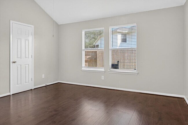 Building Photo - 6706 Portlick Dr