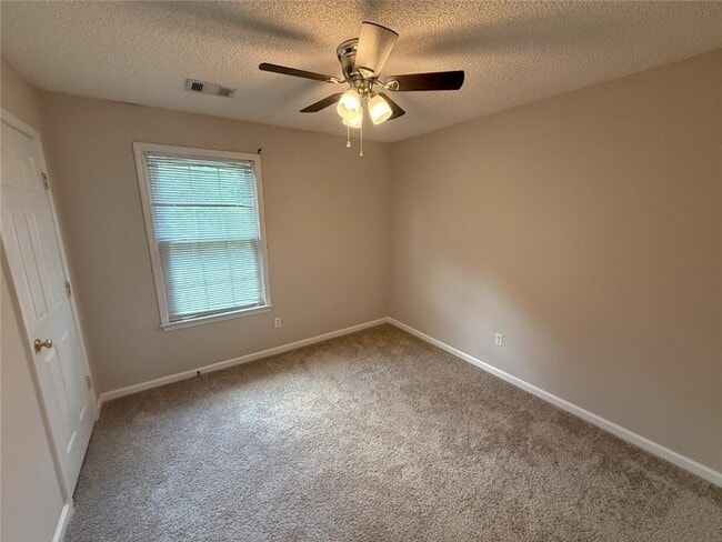 Building Photo - 2328 Moccasin Creek Ct NW
