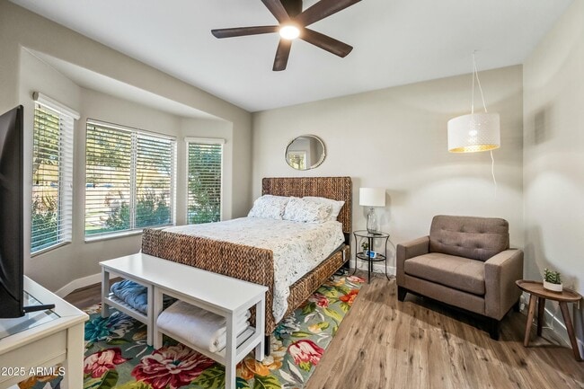 Building Photo - 15996 W Mesquite Ct