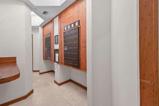 Building Photo - 3322 Casseekey Island Rd