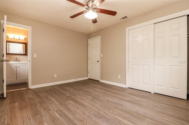 Building Photo - 4107 W Grace St