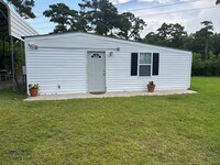 Building Photo - 108 Country Ct