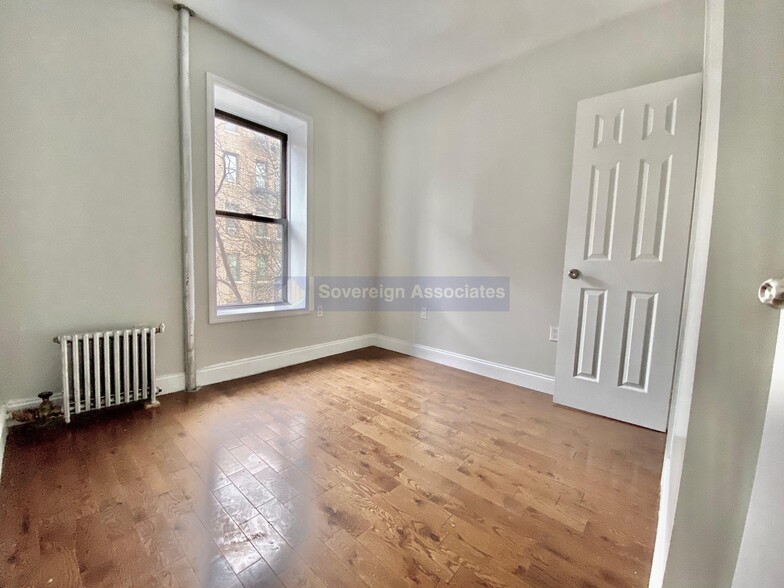 Building Photo - 541 W 156th St