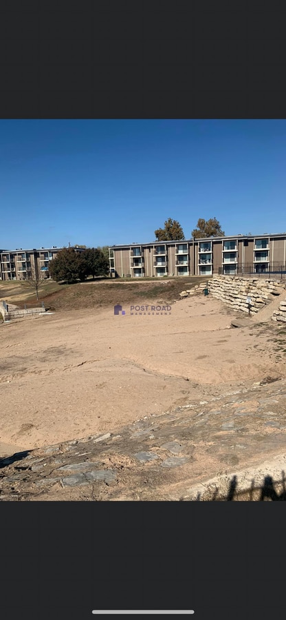 Building Photo - 2818 S Osage Ave