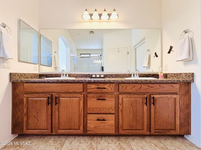 Building Photo - 39577 Diamond Bay Dr