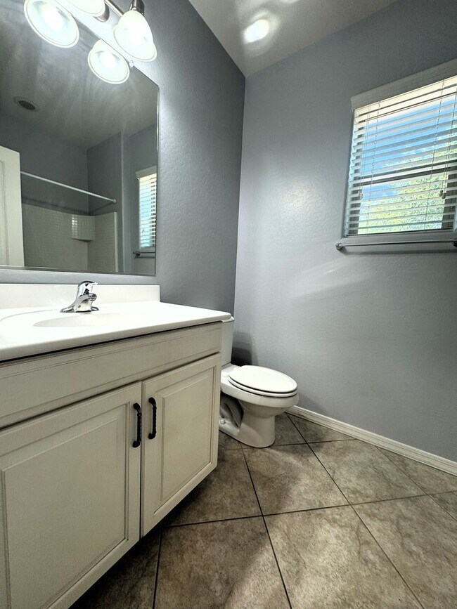 Building Photo - COMING SOON! LYONS GATE 5 BDRM + LOFT W CO...