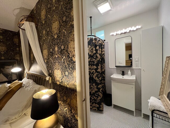 Building Photo - 7900 Beacon Ave S