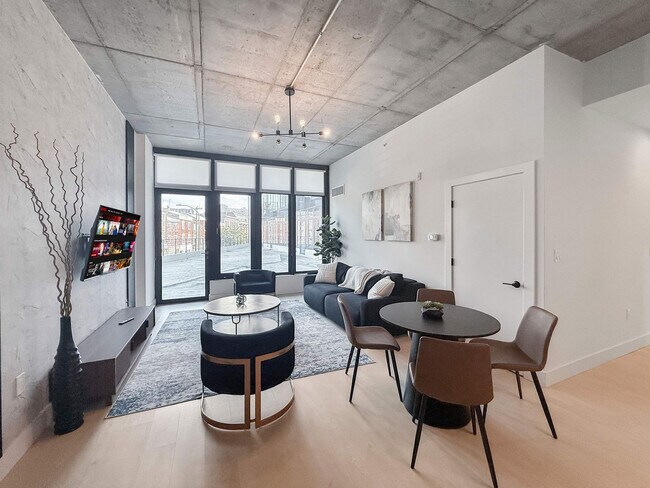 Building Photo - 1247 N 2nd St